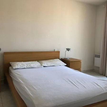 T4 Avec Piscine, 3 Chambres, Jardin, Parking Prive, Proche Commerces Et Plage, 8 Couchages - Fr-1-81-296 * Le Barcares